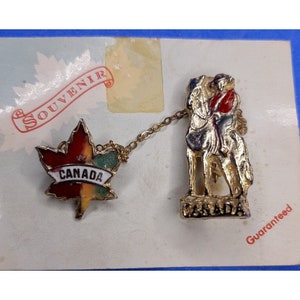 Canadian Tie Chain Maple Leaf Royal Canadian Mounted Police RCMP Vtg Souvenir