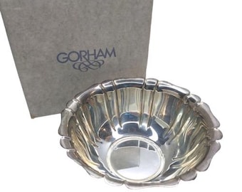Vintage Gorham Bowl YH 382 Silver Plated Fluted Petal Rim 6.5" 1950s w/ Box