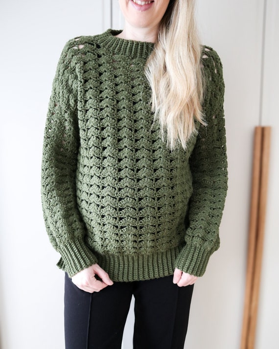 Ladies Lacy Summer Top and Sweater Knitting Pattern 30-40 - トップス