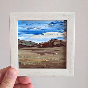 Pequena pintura a óleo quadrada de 4 x 4 polegadas em papelão, peça original, decoração de parede minúscula, arte de parede em miniatura, paisagem emoldurada, cenário ao ar livre, arte