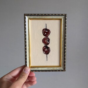 マンハッタン チェリーアート キッチン バーカート 油絵 小さな食べ物 壁アート 小さな静物画 オリジナルアートワーク 装飾 カクテル ミニマリスト チェリー