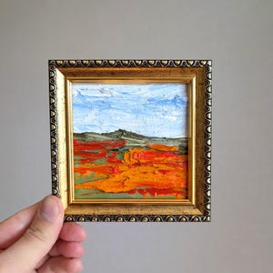 Campo de papoulas vermelhas Califórnia Tiny 4 x 4 polegadas emoldurado miniatura abstrato texturizado quadrado pintura a óleo papelão original flor de papoula laranja
