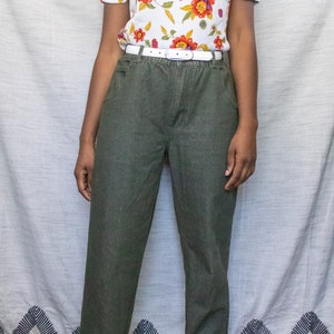 Olive Green High-Waisted Mom Jeans (Vintage)