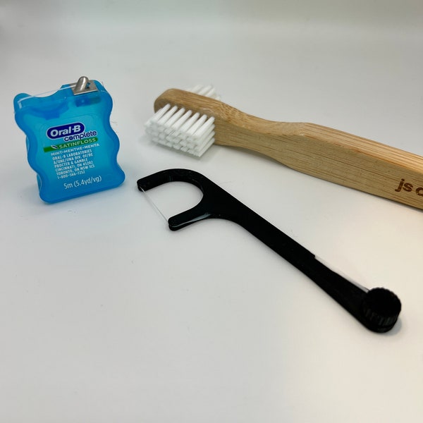 Reusable Flosser Pick | Eco Friendly & Sustainable / Refillable with any floss color black