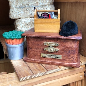 Personalizable Tack Box