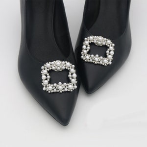 Flyonce Crystal Simulated Pearl Shoe Clips DIY Floral Shoe Buckle Shoe Decoration for Wedding Party 2 Pcs