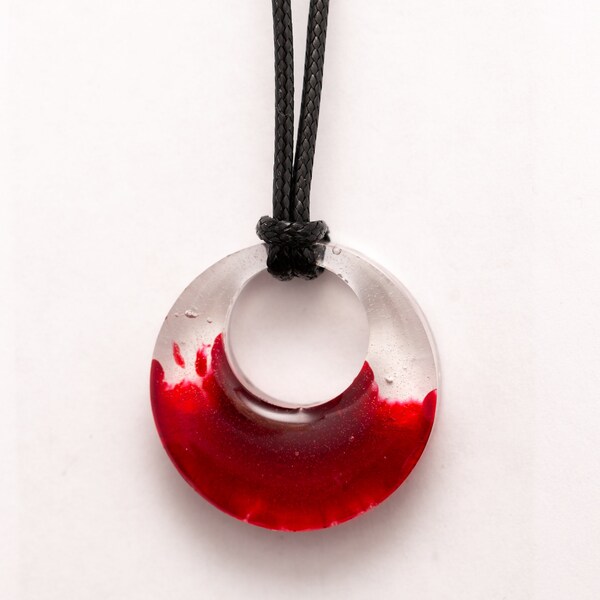 Vampiro Anello Sangue Resin Ciondolo Unico nel suo genere (Pronto per la spedizione)