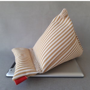 Ipad Tablet Phone Pillow Stand, Bean Bag Stand, Polyester bead, Phone Stand, Phone Pillow, Best Gift, Phone Accessoriesstand,GLASSES SUPPORT