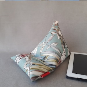 Ipad Tablet Phone Pillow Stand, Bean Bag Stand, Polyester bead, 30x20x20 Cm, Phone Stand, Phone Pillow, Best Gift, Phone Accessories