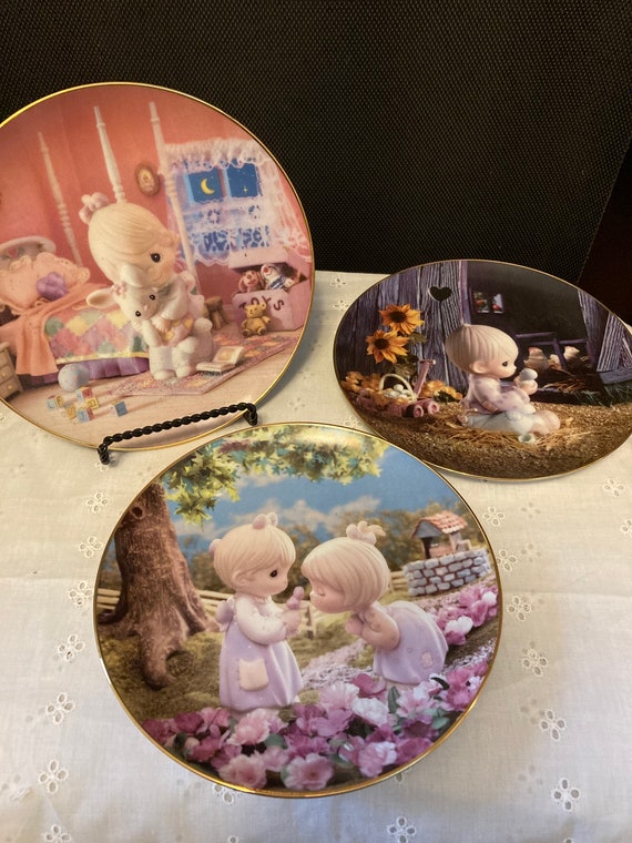 Precious Moments Jesus Loves Me Collectors Plate - Precious Moments I Believe in Miracles, Precious Moment  Good Friends Forever