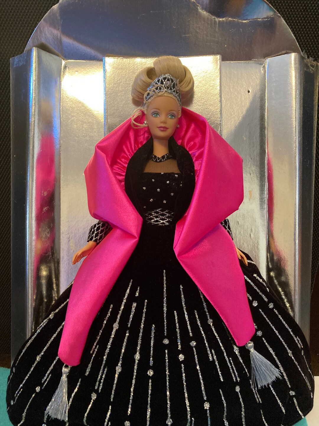 1998 Happy Holiday Barbie Special Edition Holiday Barbie Etsy