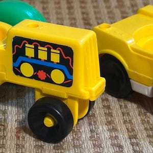Fisher Price 1990&#39;s Little People Chunky Car and Farm Tracter