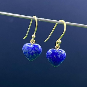 Natürliche Lapislazuli Ohrringe, November Birthstone, Lapis Herz Tropfen Ohrringe, glatter Tropfen Schmuck Geschenk für sie.