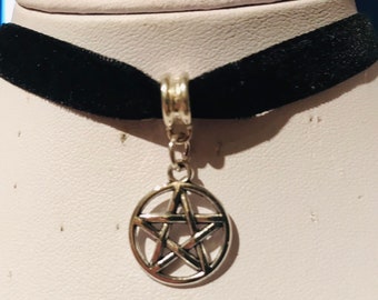 Black Velvet choker pentagram Wiccan gothic pagan