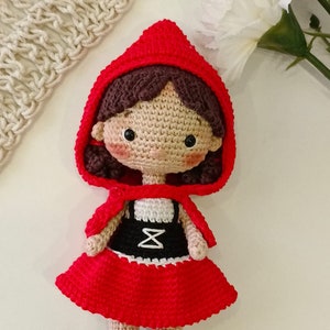 Patrón muñeca amigurumi crochet Patrón ENG crochet PDF MUÑECA caperucita roja de ganchillo patrón mini muñeca crochet patrón muñeca diminuta imagen 4