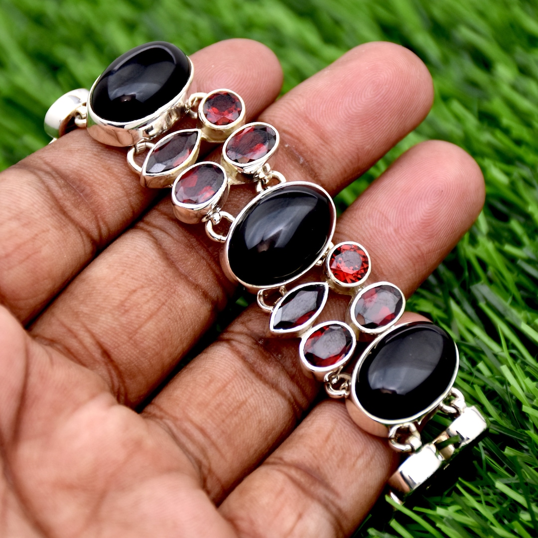 ブレスレット ROMANTINUER SN141 BLACK STONE BRACELET Amazon.com: EVERBLTING Rhinestone Bracelets For Men And