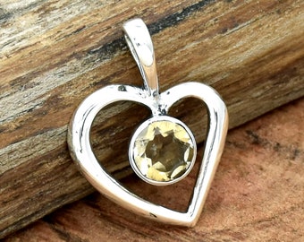 Colgante de citrino en plata de ley con forma de corazón hecho a mano: joyería de piedras preciosas amarillas