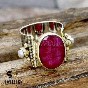 Indian Ruby & Pearl Ring, Ruby Ring, Wide Band Ring, Flower Textured Ring, Two Tone Ring, Statement Ring, Fresh Water Pearl Ring For Her