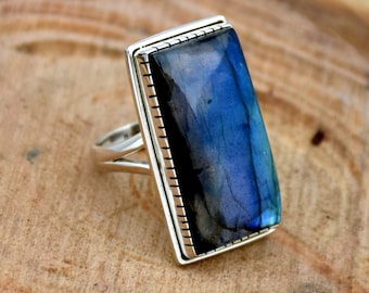 Natural Blue Labradorite Ring, 925 Sterling Silver Ring, Handmade Ring, Baguette Stone Ring, ,Labradorite Antique Ring, Ready to Ship