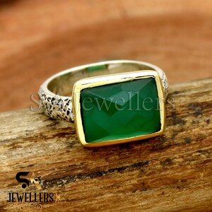 Green Onyx Sterling Silver Ring: Two Tone Hammered Statement Ring