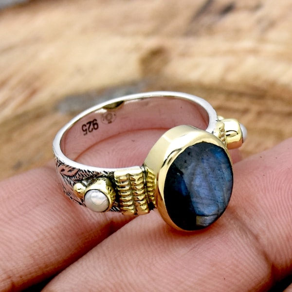 Handmade Labradorite Pearl Ring: 925 Sterling Silver Two-Tone Flower Ring