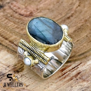 Natural Labradorite Ring, 925 Sterling Silver Ring, Labradorite & Pearl Ring Two Tone Ring, Wide Ring, Flower Textured Ring Handmade Jewelry
