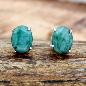 Emerald Stud Earrings, 925 Sterling Silver Earrings, Handmade Earrings, Indian Emerald Earrings, Statement Earring, Anniversary Gift For Her