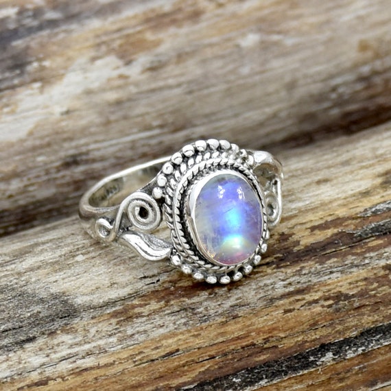 Natural Moonstone Ring, Band Ring, 925 Silver Ring, Handmade Ring, Gemstone  Ring, Women Ring, Gift for Her, Beatiful Ring, Designer Ring - Etsy