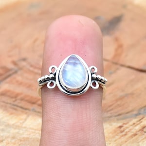 Natural Moonstone Ring, 925 Sterling Silver Ring, Minimalist Ring, Handmade Ring, White Rainbow Ring, Anniversary Ring, Dainty Gift For Her