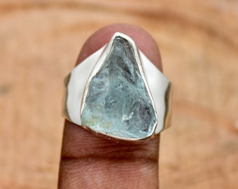 Raw Aquamarine Ring, 925 Sterling Silver Ring, Handmade Ring, Crystal Raw Stone Ring, Delicate Ring, uncut Gemstone Ring, March Birthstone