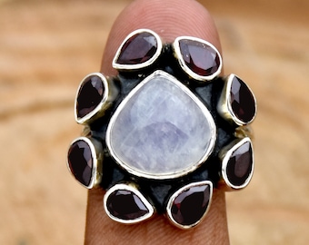 Handgemachter Regenbogen Mondstein & Granat Ring: 925 Sterling Silber