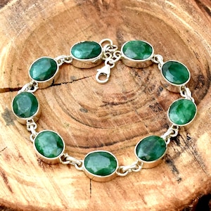 Indian Emerald Bracelet, 925 Sterling Silver Bracelet, Handmade Bracelet, Oval Gemstone Bracelet, Faceted Emerald Bracelet, Gift For Her.