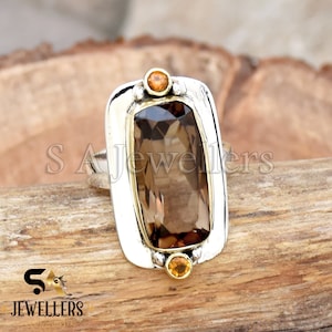 Anillo de plata esterlina de cuarzo ahumado hecho a mano: joyería de boda de dos tonos