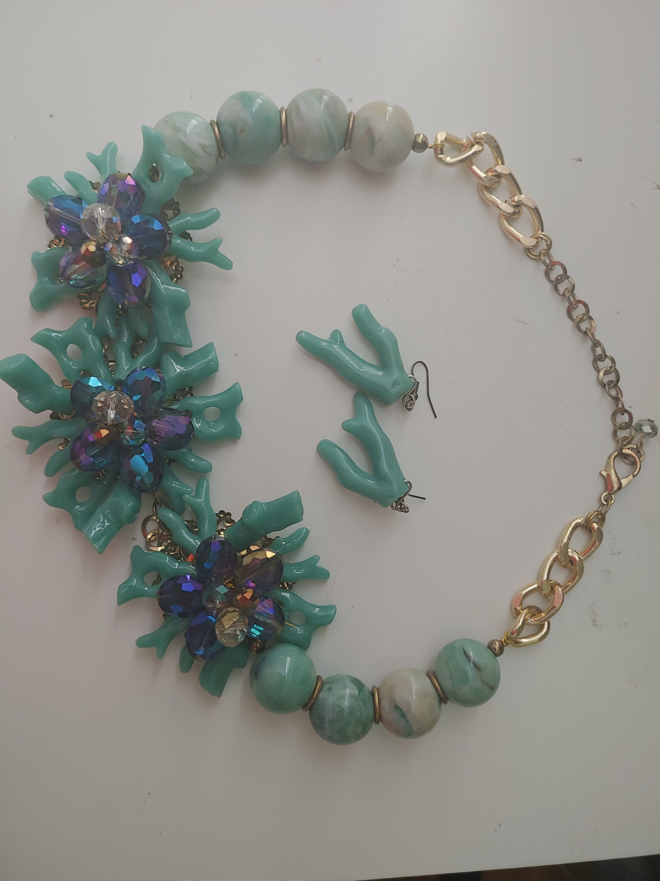Beautiful Green Coral Necklace and Earring Set Costume Jewelry Etsy