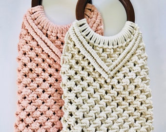 Handmade Macrame Boho Bag with Circular Wood Handles // Boho Accessories // Hippie // Festival Bag // Gifts For Women