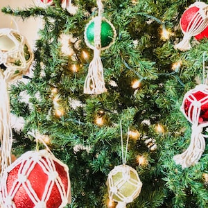 Handmade Macrame Christmas Tree Ornaments // Boho Christmas