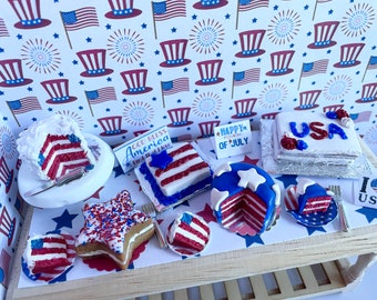 1:12 Schaal Poppenhuis Miniatuur Cake PoppenHuis Keuken Voedsel Accessoire Dessert VS USA Amerika Staten 4 juli Memorial Yankee Amerikaanse Vlag