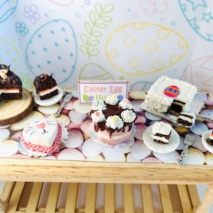 1:12 Maßstab Puppenhaus Miniatur Kuchen Puppenhaus Küche Lebensmittel Zubehör Dessert Ostern Cadbury Frühling Ei Eggies Creme Mini Jagd Schokolade