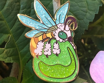 Monster Hunter World Vigorwasp Glitter Enamel pin Fan Made Pin