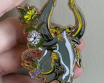 Oberon Prime Warframe enamel pin fan made Prime Garden