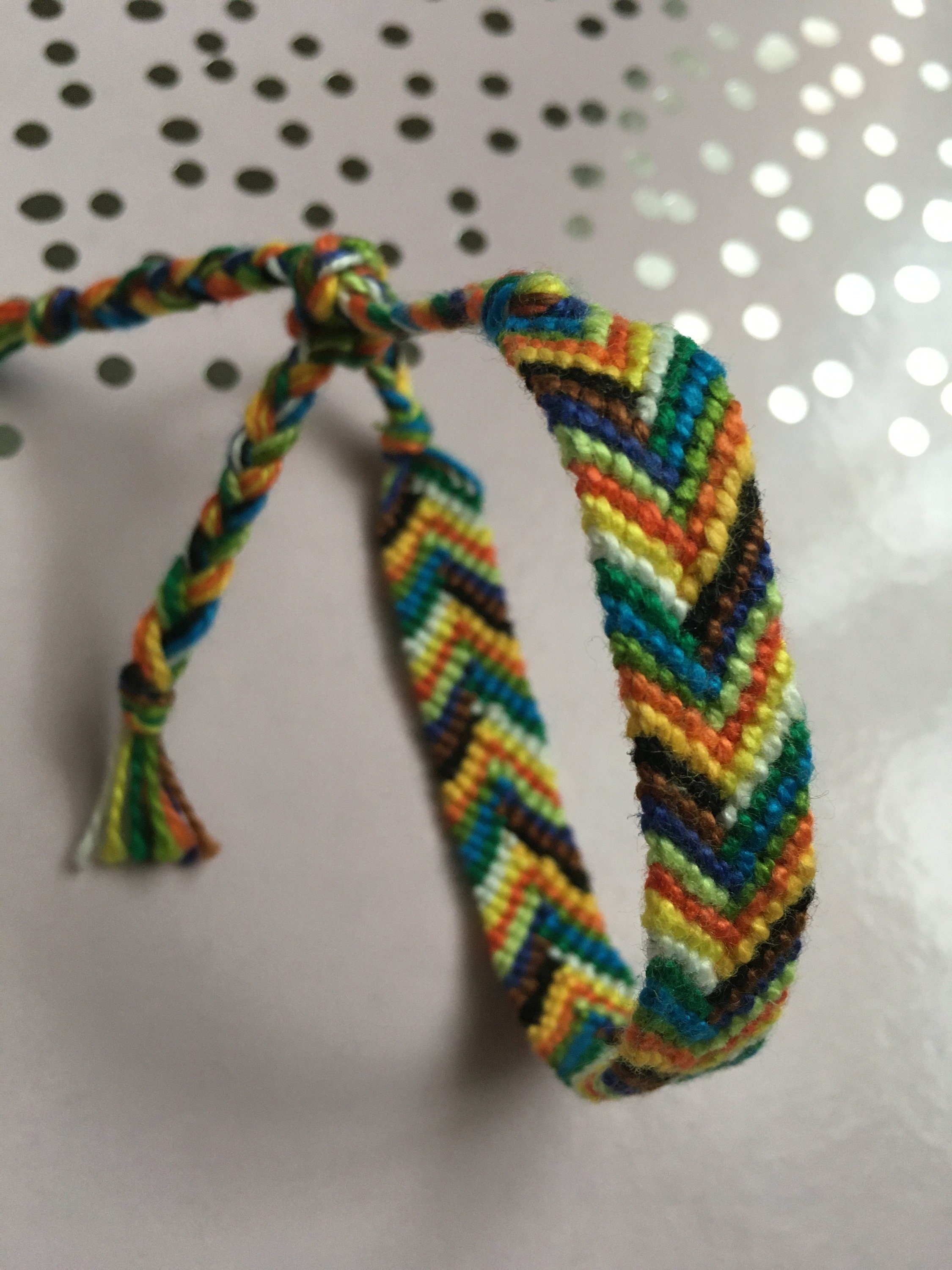 Fishbone Alternating Chevron: Black & Rainbow: Friendship Bracelet - YouTube