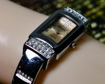 Rüdiger Essen Quartz Crystal Stainless Steel Women display picture 1