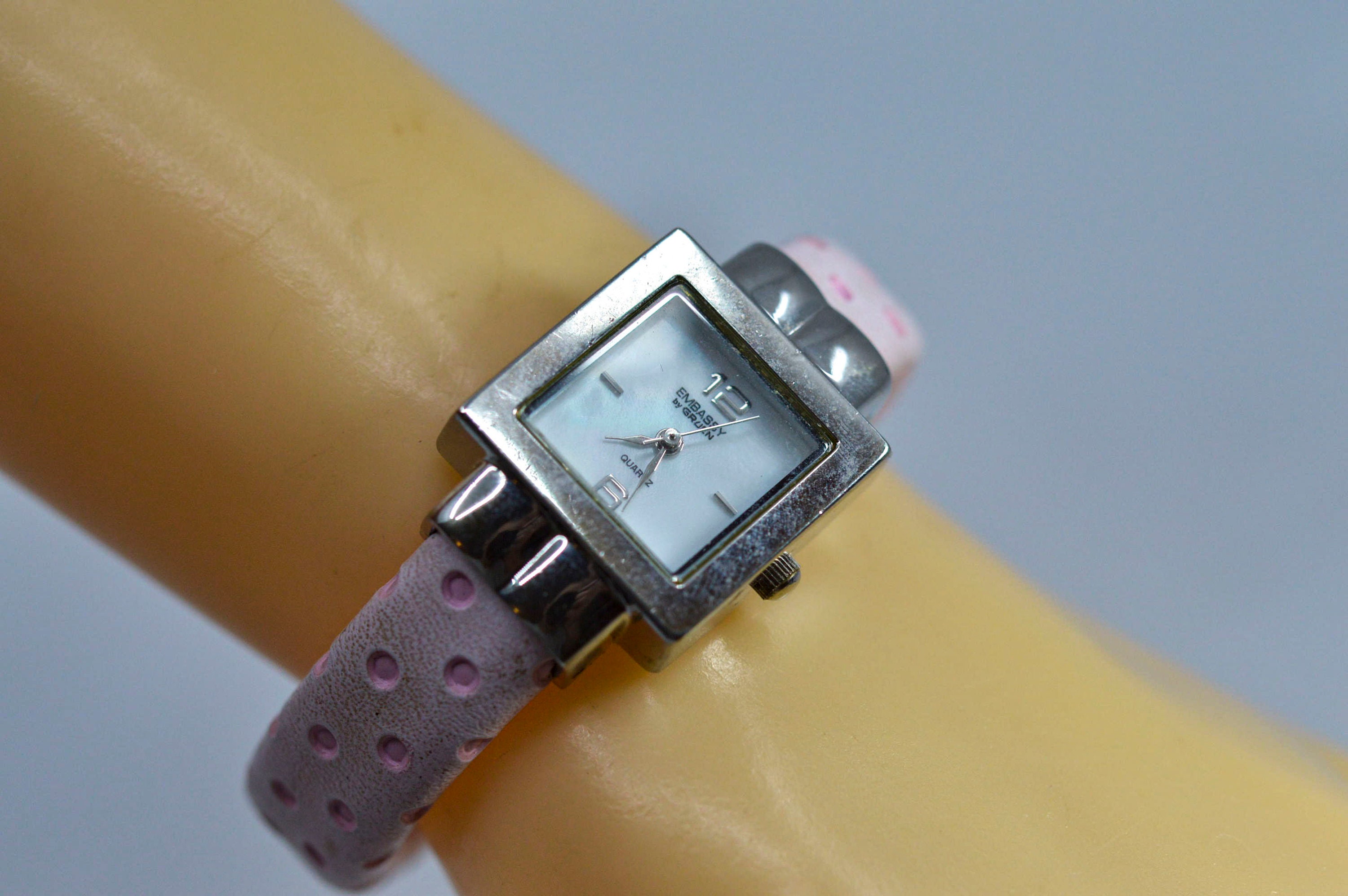 Embassy by Gruen reloj de puno de mujer de tono rosa y plateado Etsy Mexico