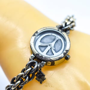 Silver tone , womens, fashion bracelet watch