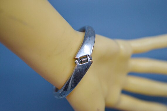 Siver tone, womens fashion bracelet - image 5
