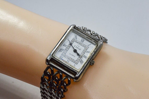 Silver tone womens fashion quartz wrist watch