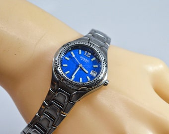 Women's Fossil Watch Retailed For $199 Est Women's Blue Watch Battery Is  Dead But Can Easily Be Replace Fossil Accessories Watches Watches, Fashion  