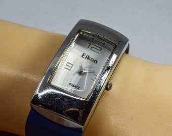 Blue tone womens fashion wrist watch