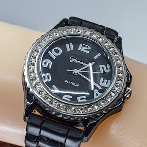 Black tone womens fashion watch