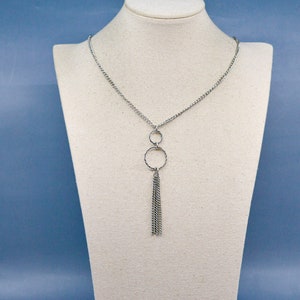Silver tone, womens fashion necklace